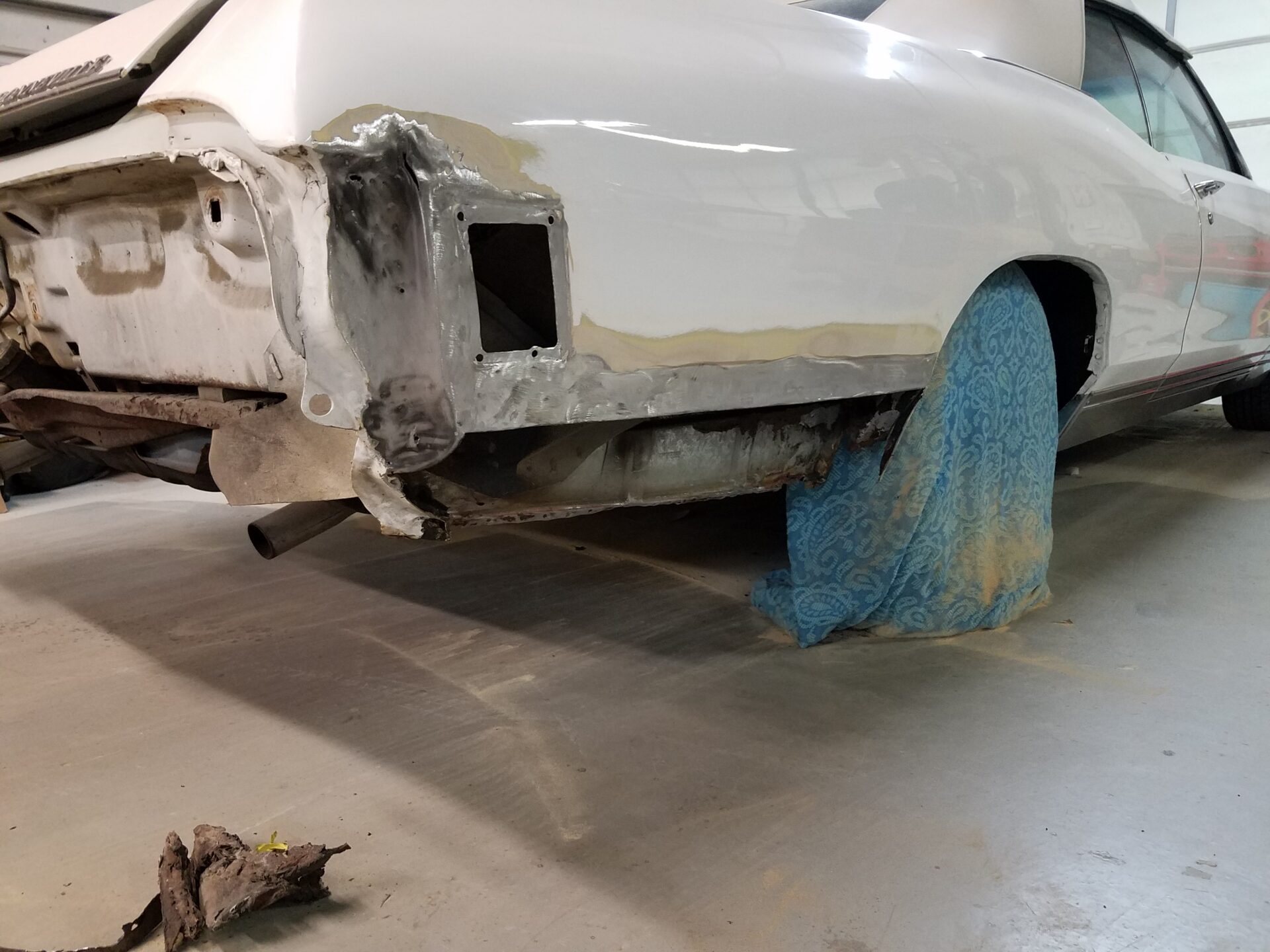 Damaged parts of the 1970 Pontiac Bonneville