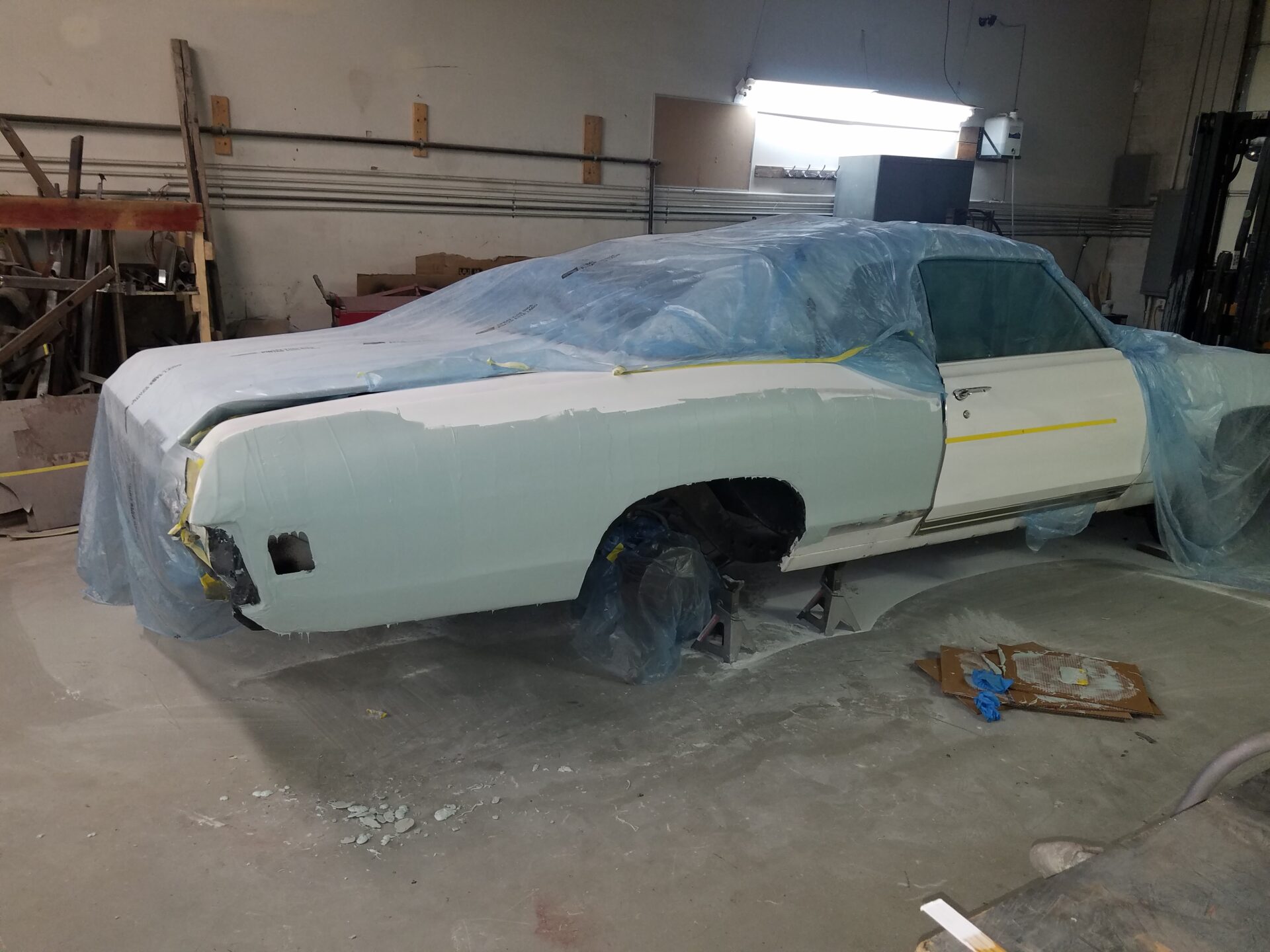 Coating the 1970 Pontiac Bonneville for a paint job