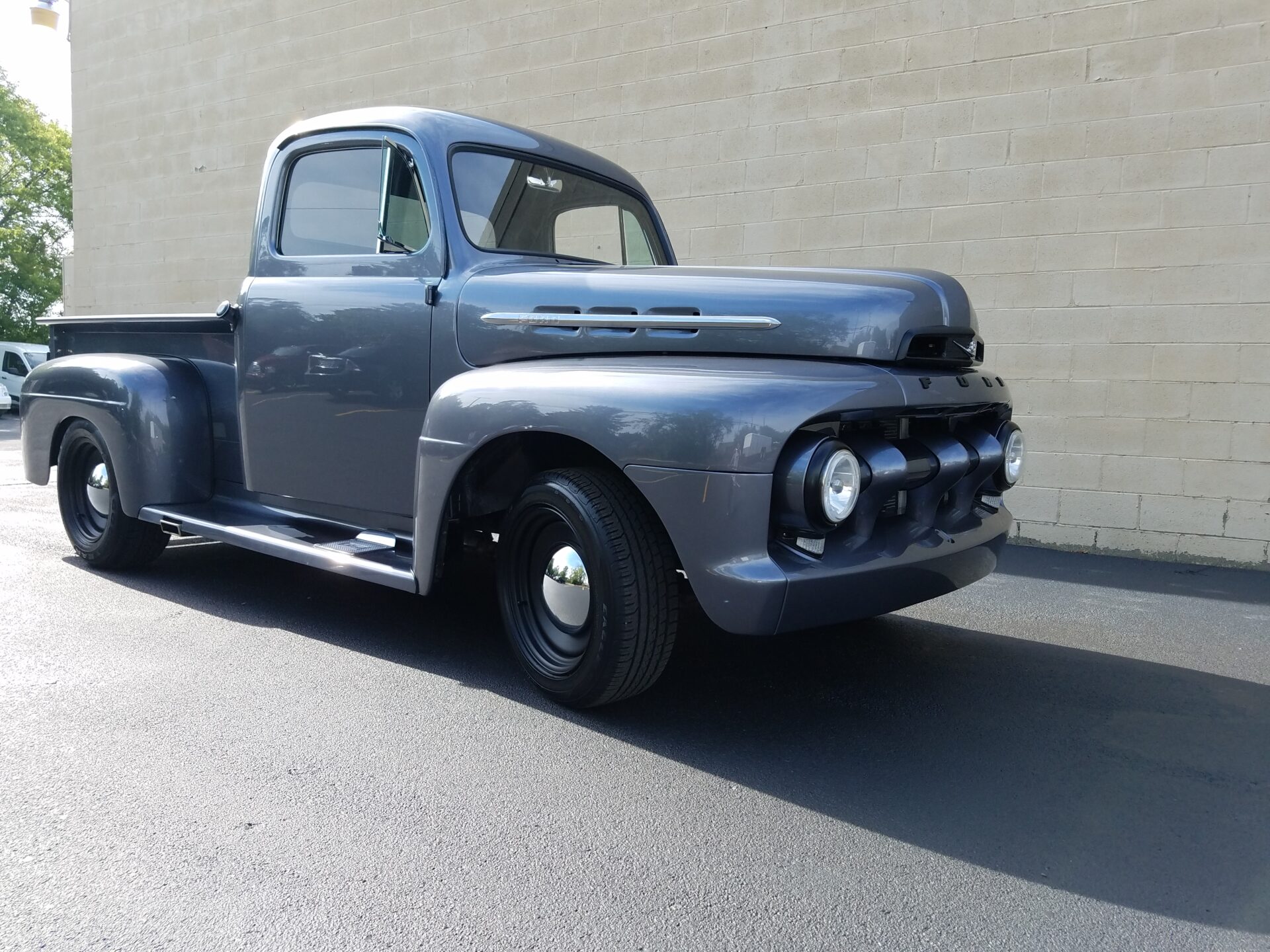 A completed 1952 Ford F100 model